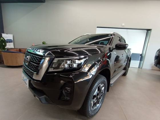 NISSAN FRONTIER 2.3 16V TURBO DIESEL XE CD 4X4 AUTOMÁTICO